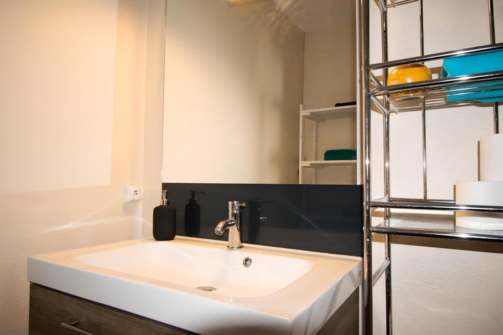 Grand Studio Avec Parking A 10 Minutes Des Plages Lorient Ngoại thất bức ảnh